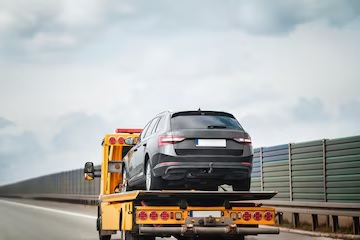 Евакуація джипів та SUV у Львові